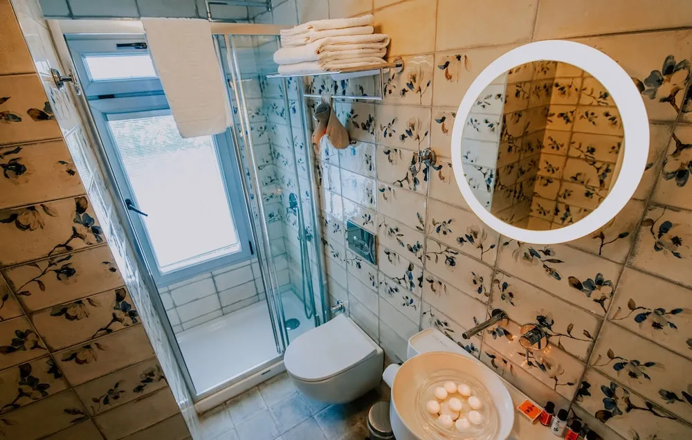 Honeymoon Tek Büyük Yataklı Oda