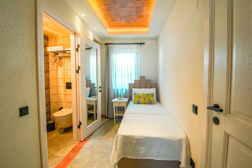 Deluxe Üç Kişilik Oda