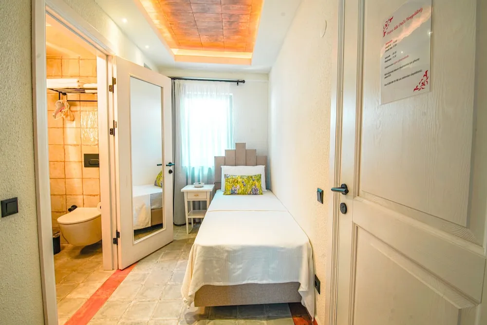 Deluxe Üç Kişilik Oda