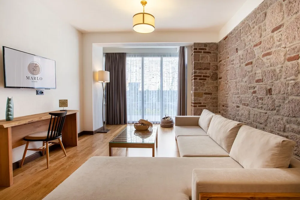 Suite with Private Garden