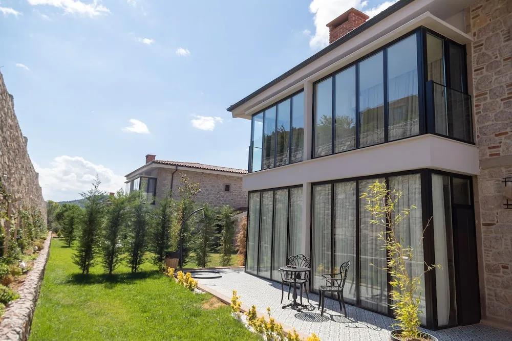 Suite with Private Garden