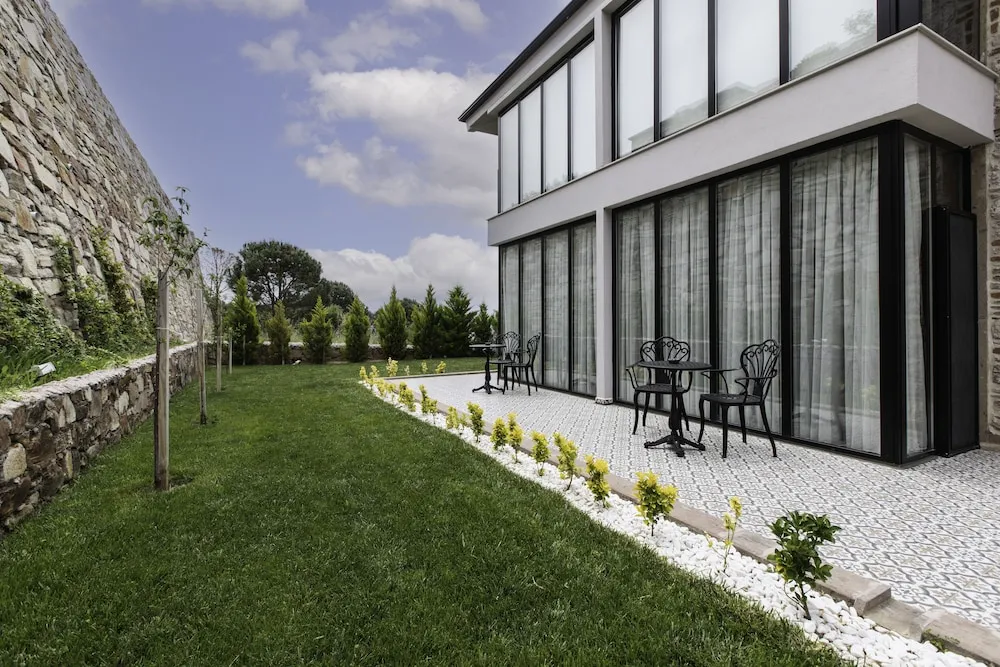 Superior Garden Room