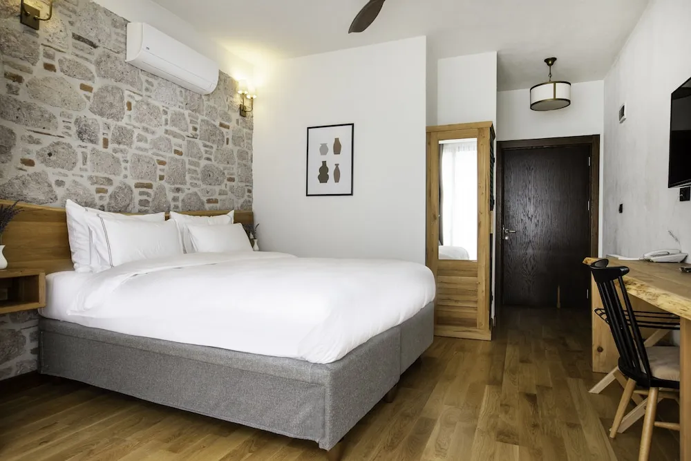 Superior Garden Room