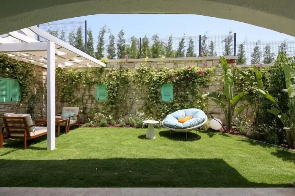 Smyrna Superior Garden No 15 (Özel Bahçeli)