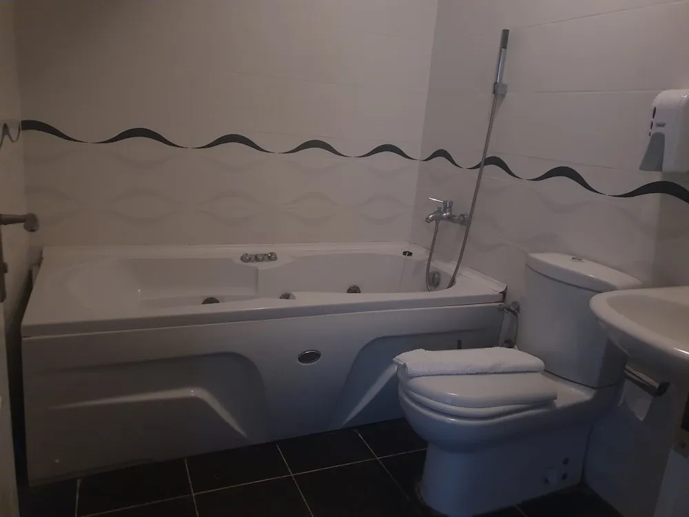 Deluxe Üç Kişilik Oda