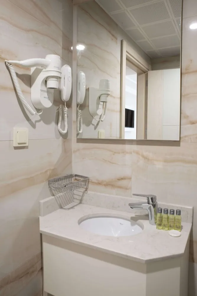 Superior İki Ayrı Yataklı Oda