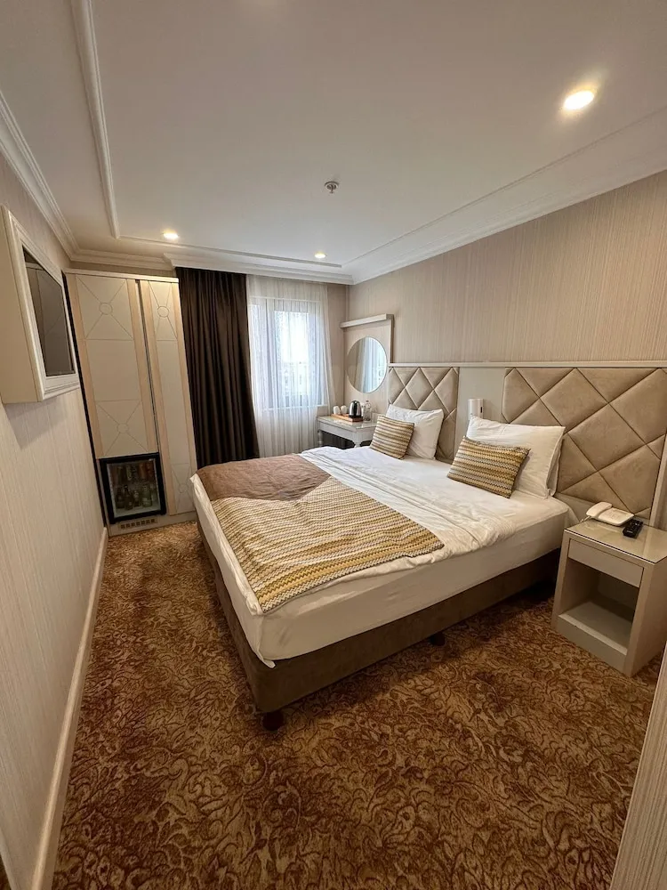 Superior Tek Büyük Yataklı Oda