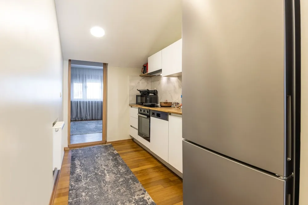 Luxury Apart Daire, 3 Yatak Odası, Teras, Havuz Manzaralı