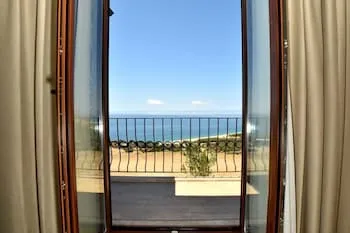 Limnos Otel