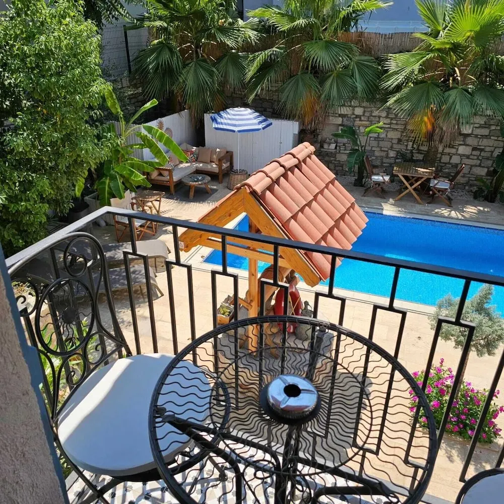 Design Tek Büyük Yataklı Oda