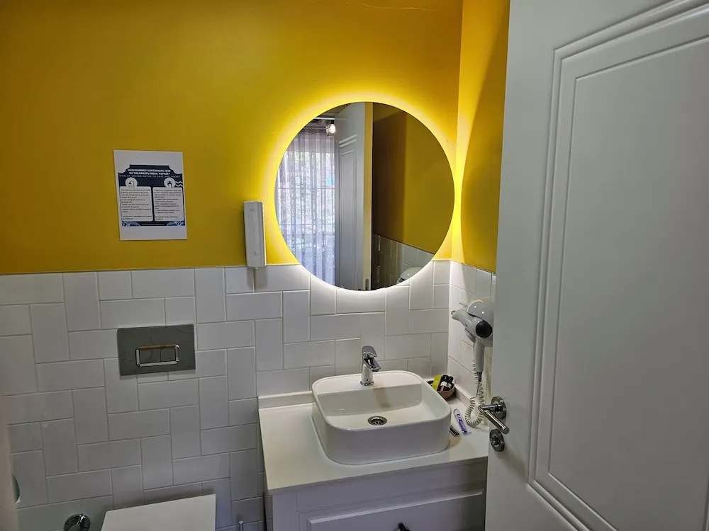 Comfort Tek Büyük Yataklı Oda