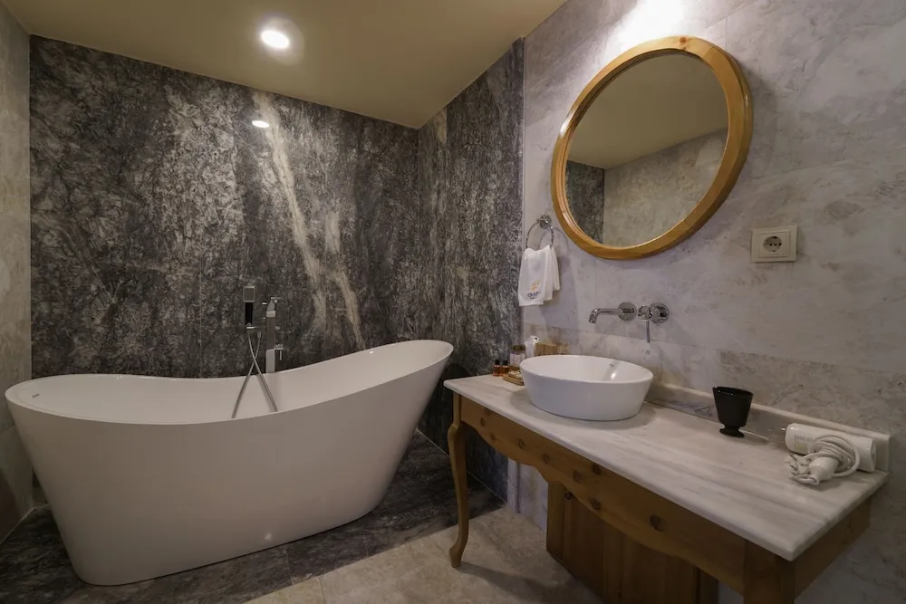 Stone Junior Suite With Balcony