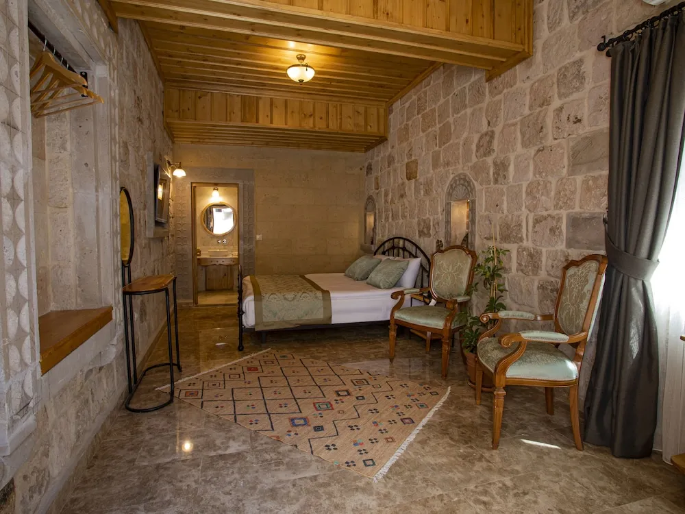 Stone Standard Double Room