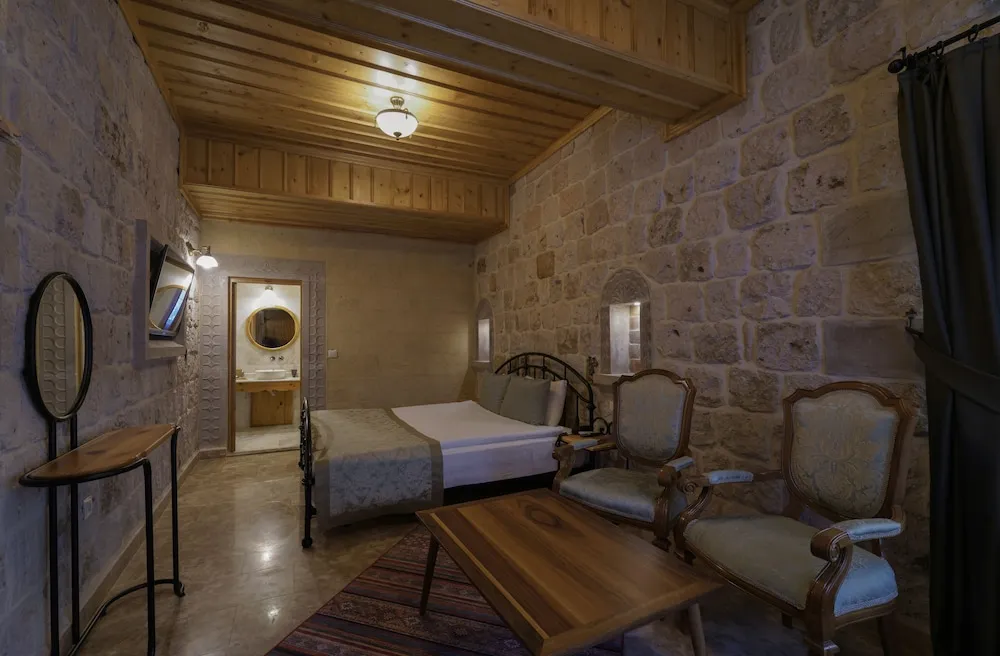 Stone Standard Double Room
