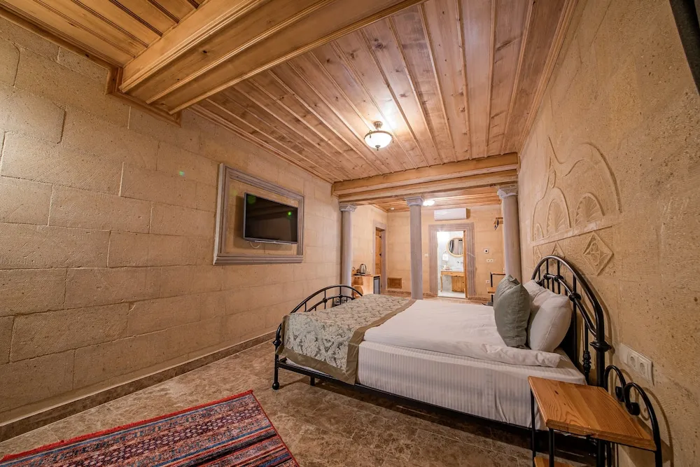 Stone Deluxe Room