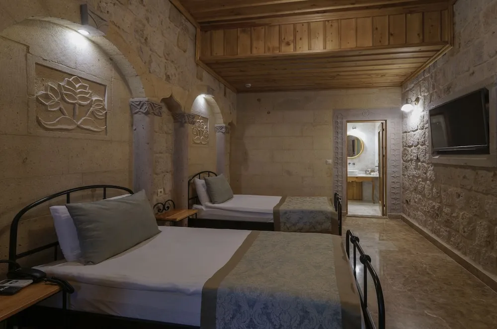 Stone Standard Twin Room