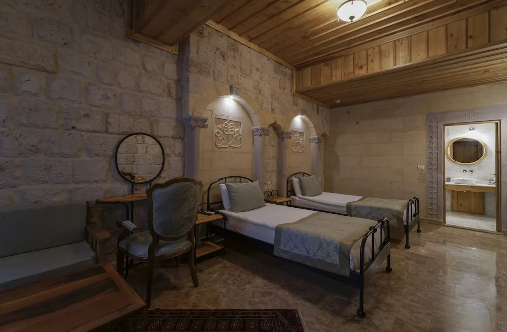 Stone Standard Twin Room