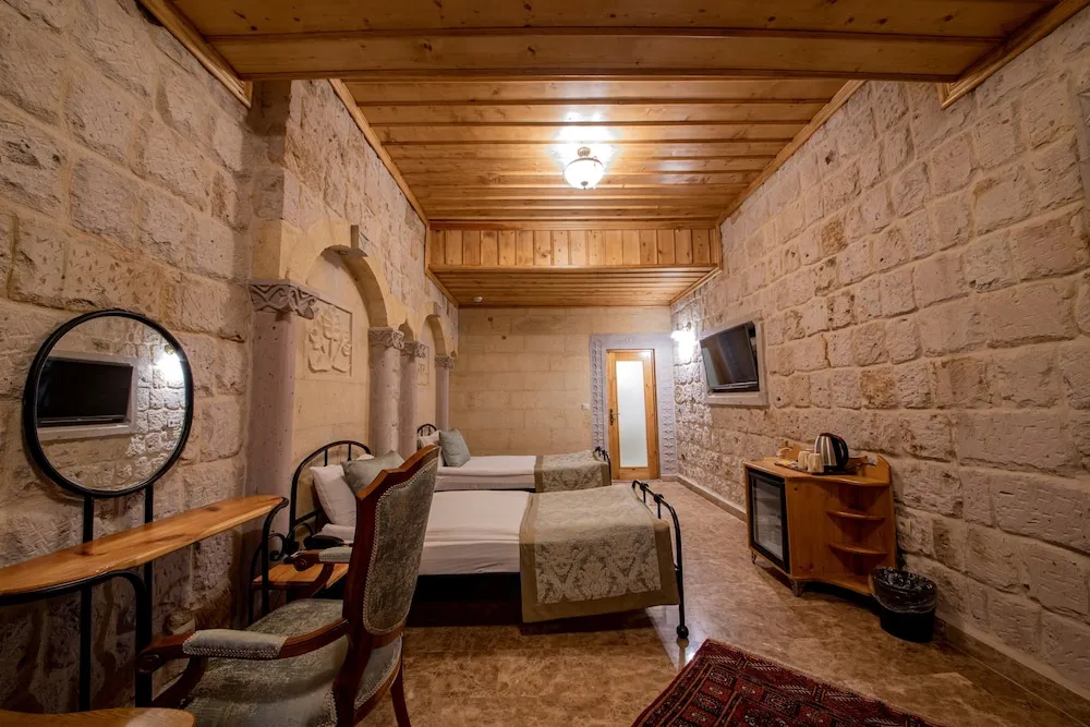 Stone Standard Twin Room