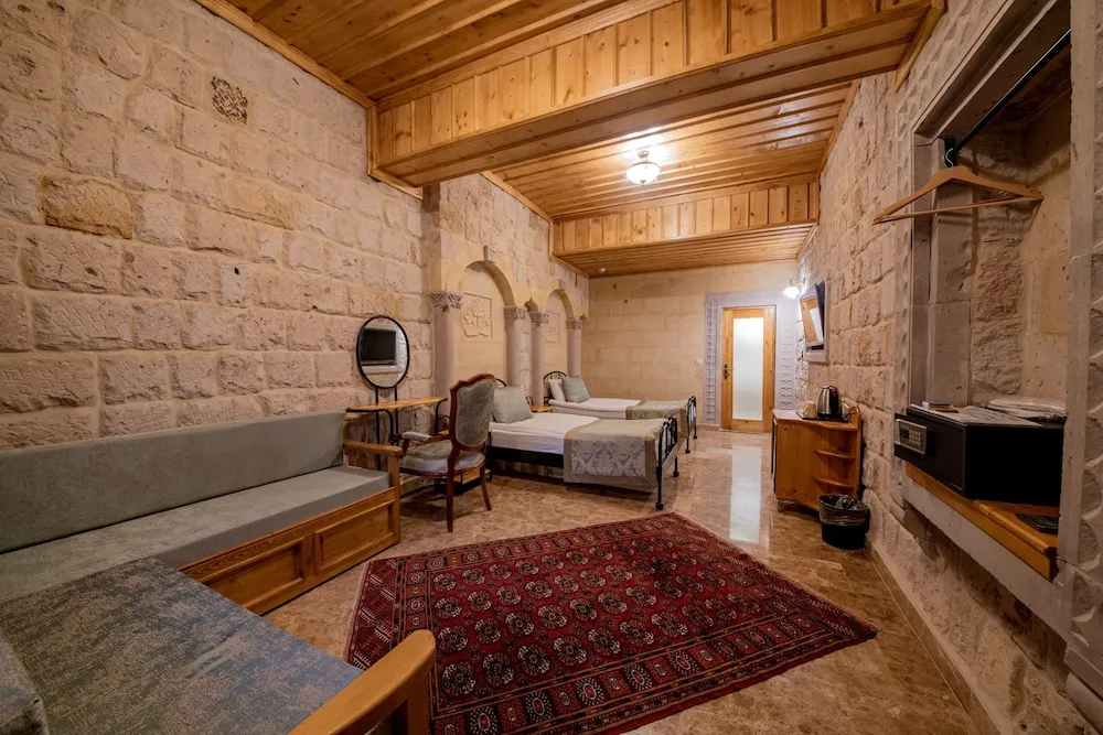 Stone Standard Twin Room