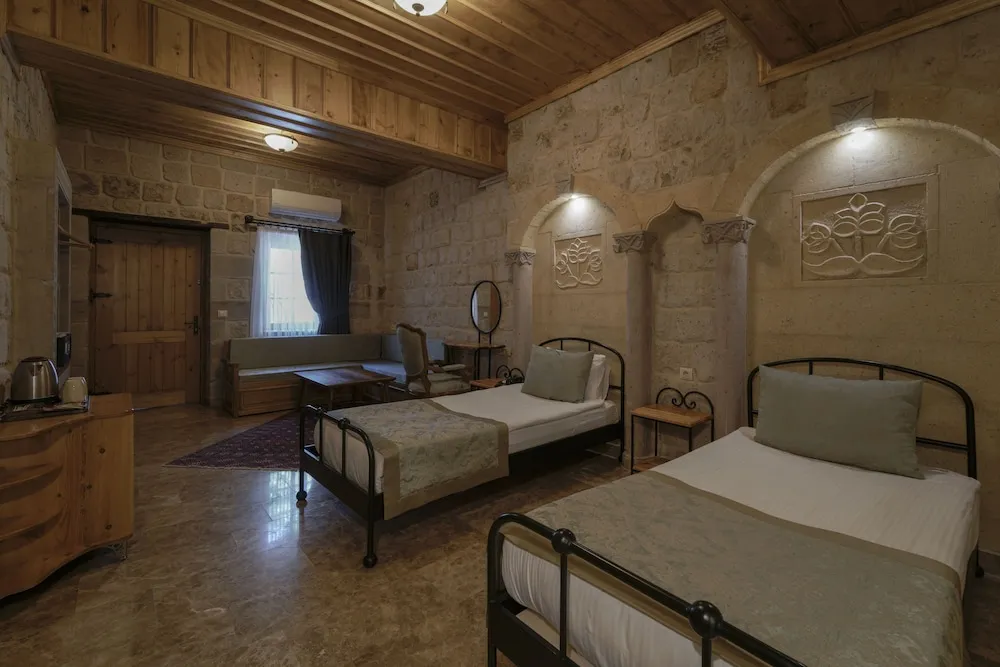 Stone Standard Twin Room
