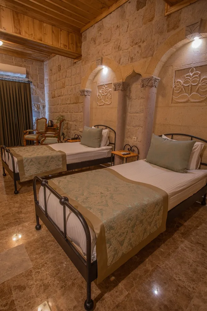 Stone Standard Twin Room