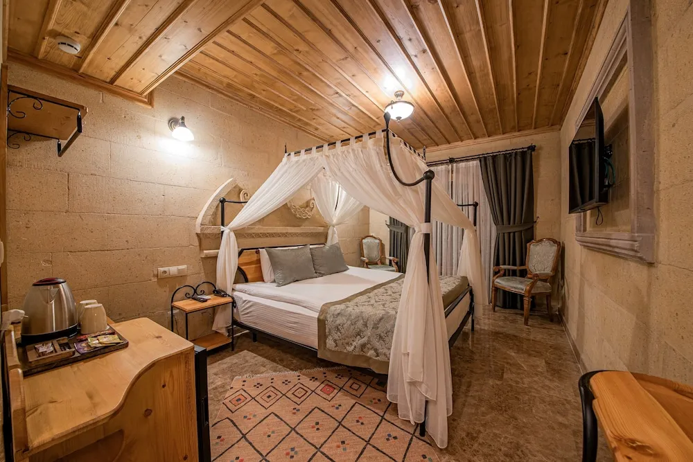 Stone Deluxe Room with Balcony