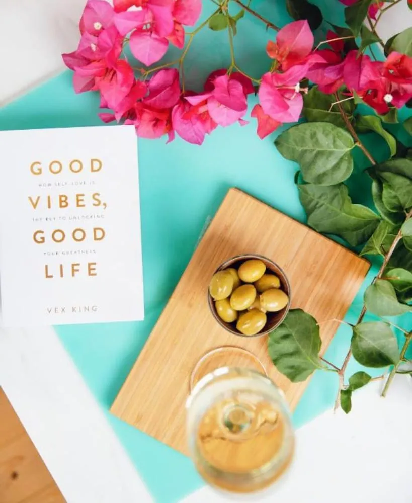 Sea view Studio with Balcony and Kitchen