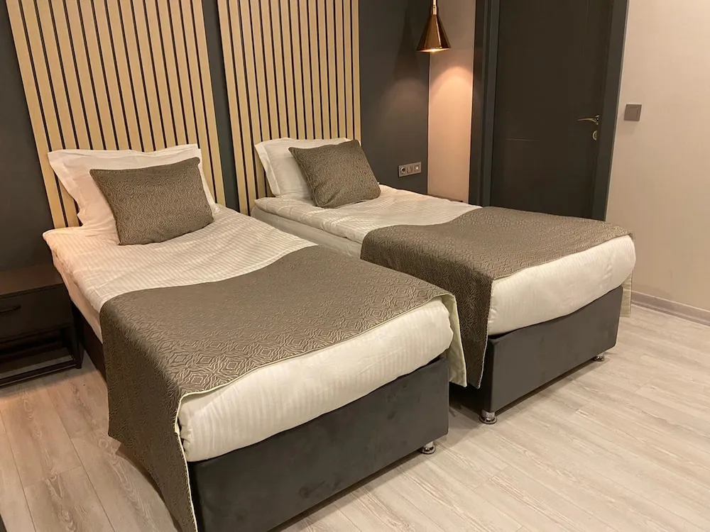 Standard Tek Büyük veya İki Ayrı Yataklı Oda