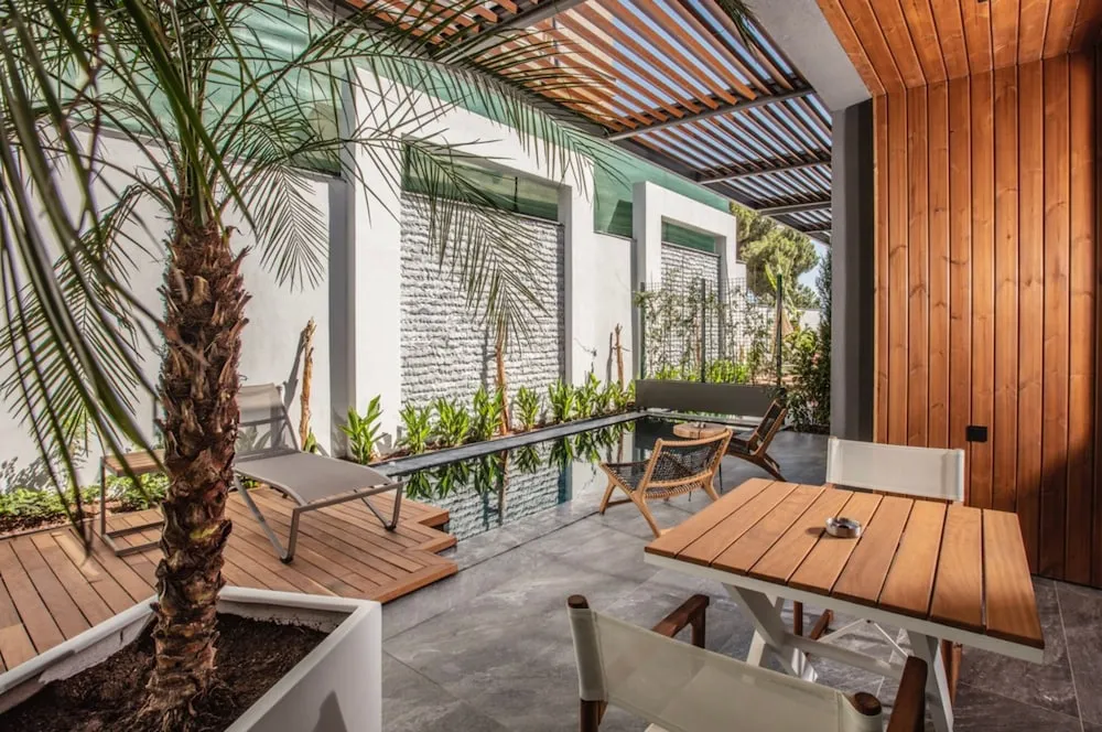 Family Suite Garden View Private Pool