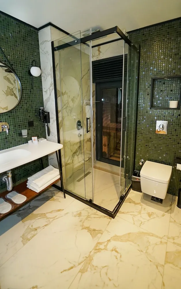 Deluxe Tek Büyük Yataklı Oda, 1 Büyük (Queen) Boy Yatak, Sıcak Su Küveti, Deniz Manzaralı