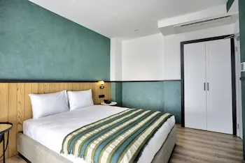 Fragments Hotel