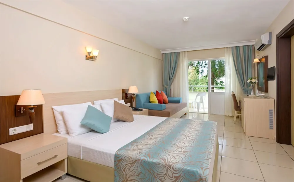 Standard Oda, 1 Çift Kişilik Yatak, Sigara İçilmez, Avlu Manzaralı