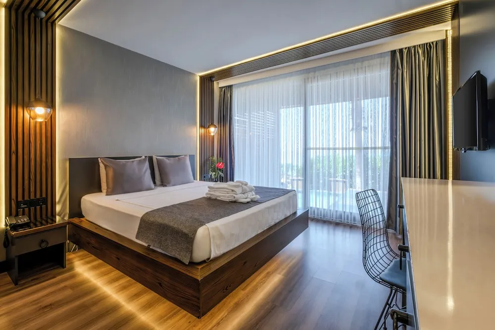 Standard Oda, Bahçe Manzaralı