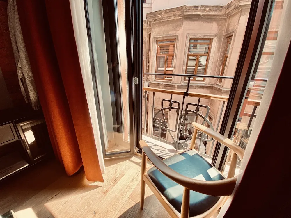 Superior Double Room Street View