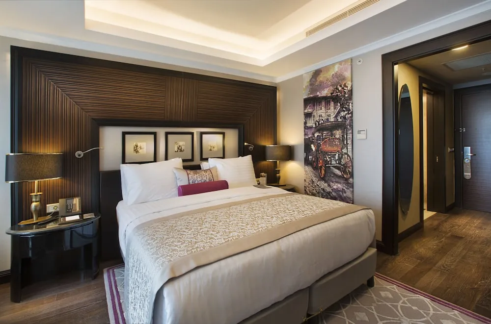 Executive Room with Prince's Islands View - Lounge Access