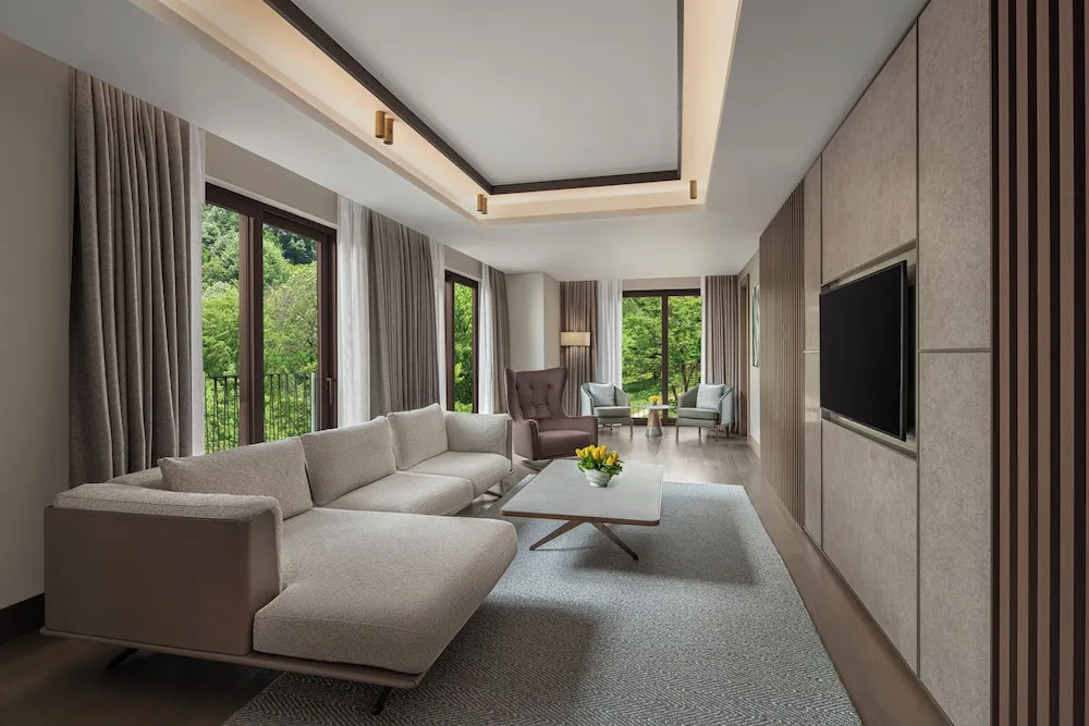 King Suite