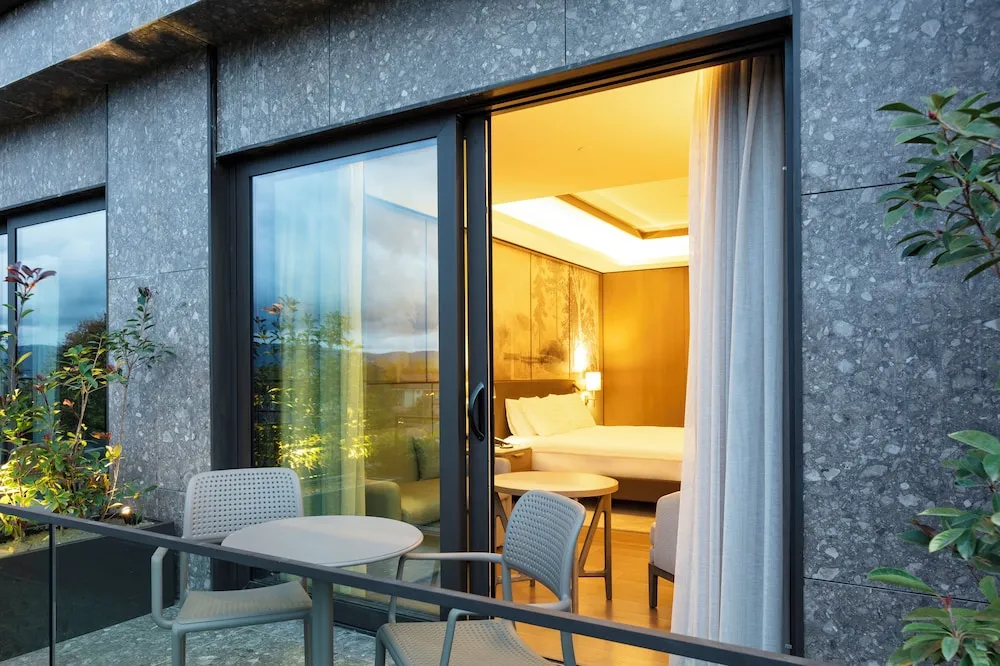 Superior Deluxe Room with Terrace