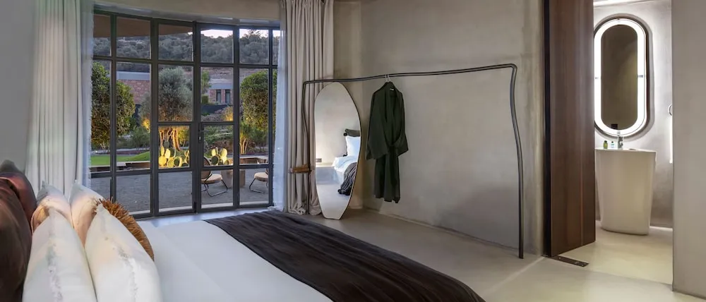 Deluxe Garden Partial Sea Room