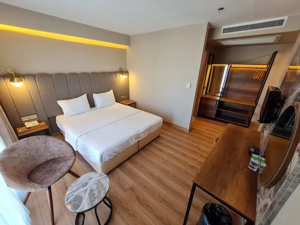 Economy Tek Büyük veya İki Ayrı Yataklı Oda
