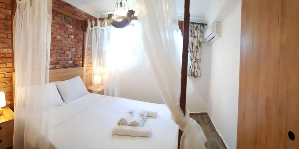 Bodrum Kat Aile Odası