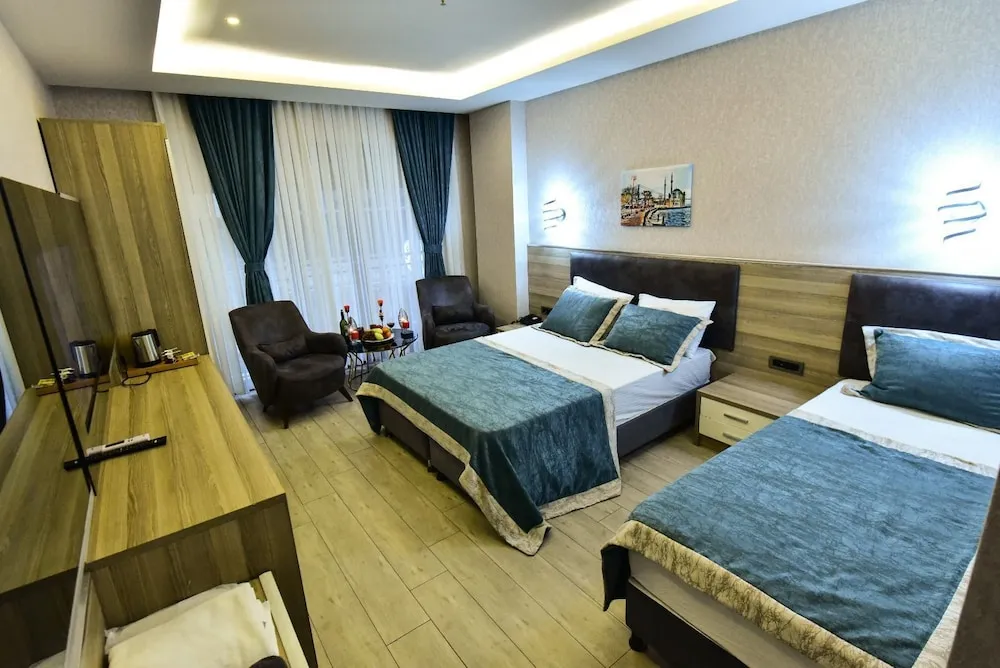 Standard Tek Büyük veya İki Ayrı Yataklı Oda
