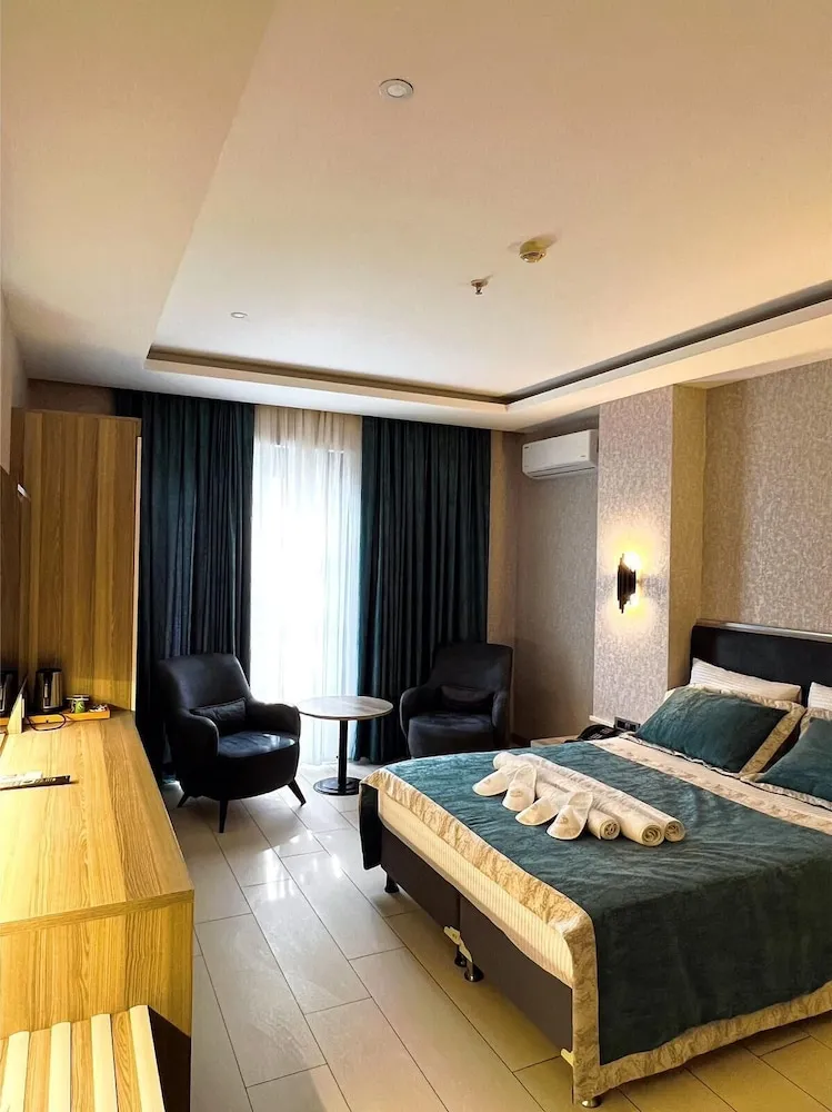 Deluxe Tek Büyük Yataklı Oda