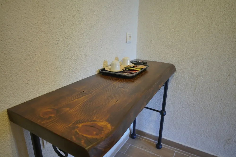 Deluxe Art Double Room With Balcony (Garden View)