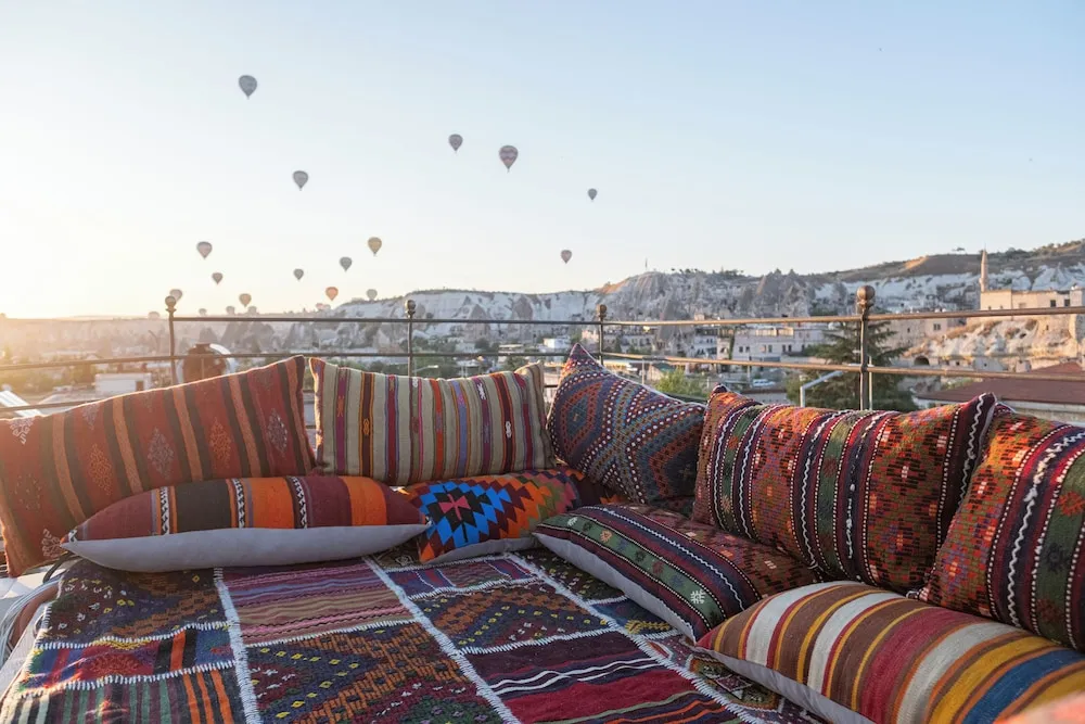 Deluxe Triple Room With Balcony (Ballons View)