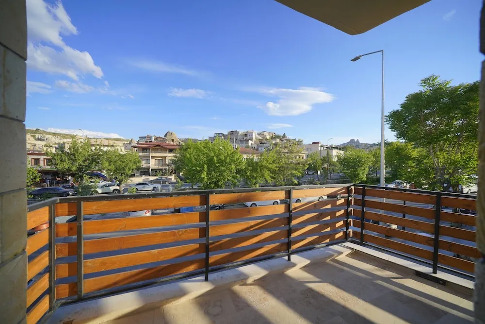 Deluxe Triple Room With Balcony (Ballons View)