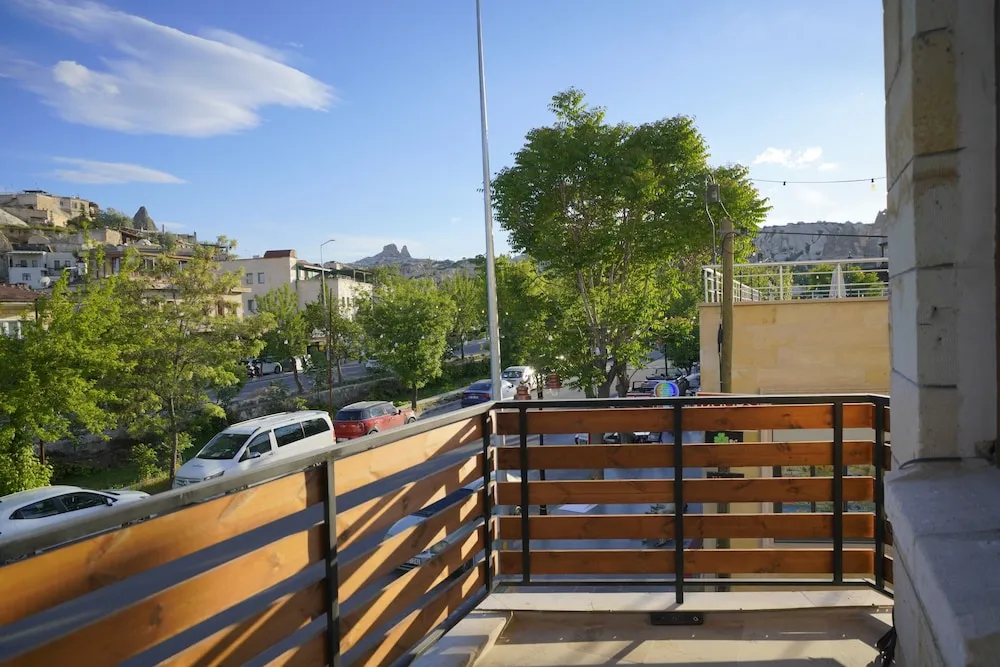 Deluxe Triple Room With Balcony (Ballons View)