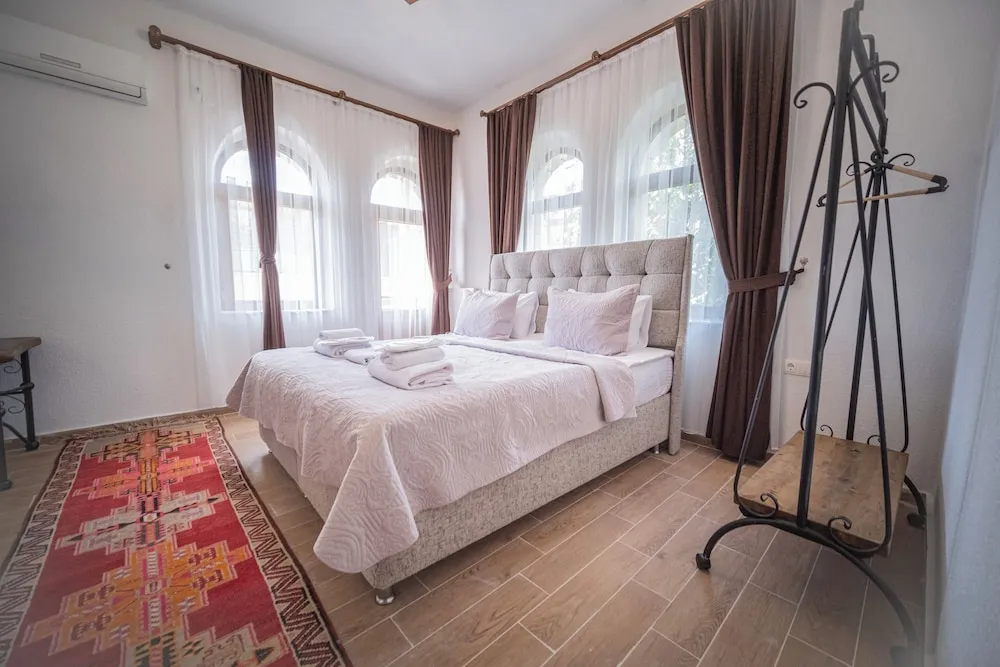 Deluxe Room With Balcony