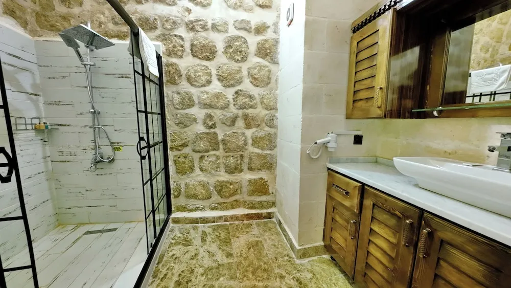 Deluxe Tek Büyük veya İki Ayrı Yataklı Oda
