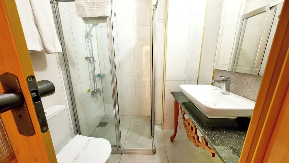 Deluxe Tek Büyük veya İki Ayrı Yataklı Oda