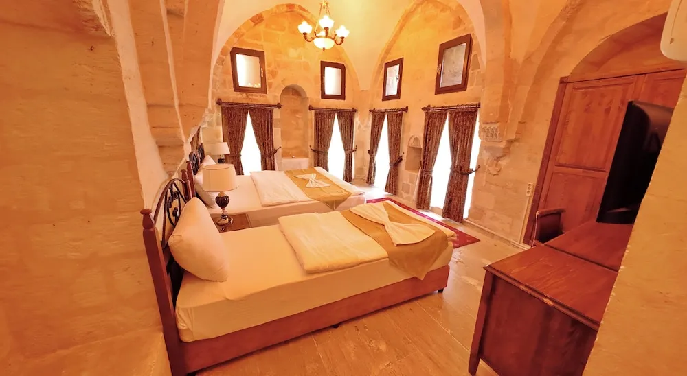 Deluxe Üç Kişilik Oda